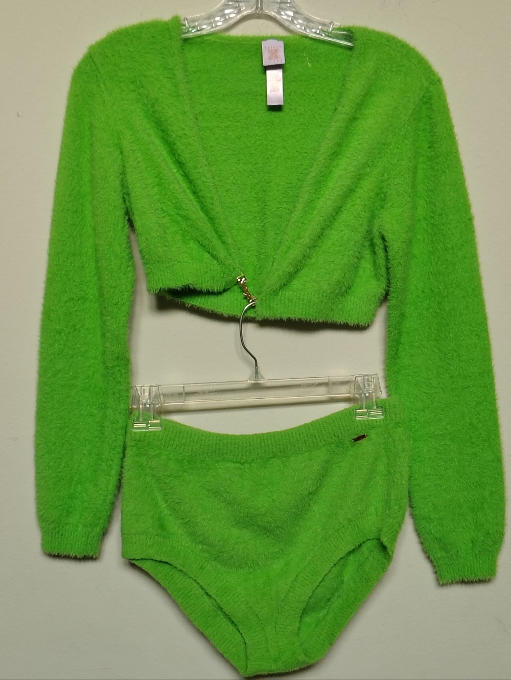 Savage X Fenty Neon Green Fuzzy Knit Two-Piece Pajamas Set Size Medium